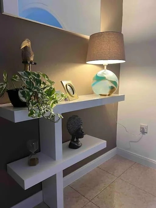 Saint Julian's Seafront Apartment In St Julians 0*, Saint Julian's מלטה